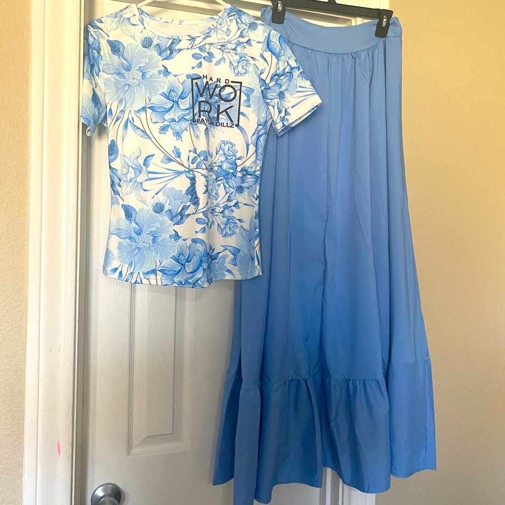 Fitted shirt with long flare skirt